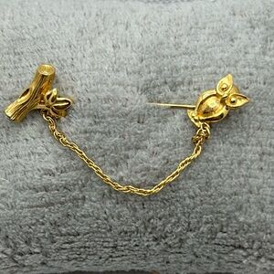 Crown Trifari Vintage Gold Tone Owl Stick Pin. Secured with stick pin clutch.